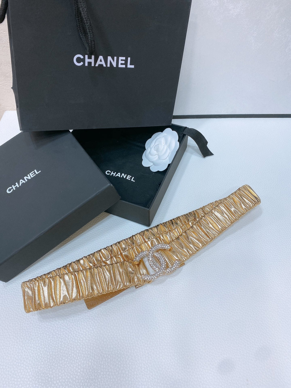 CC ELASTIC BELT 30MM IN GOLD CALFSKIN GOLD HARDWARE WITH RHINSTONES
