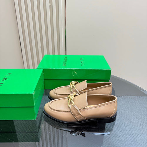 ASTAIRE LOAFER IN LIGHT BROWN CALFSKIN WITH GOLD HARDWARE